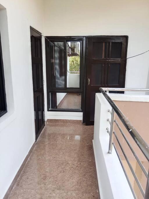 Chandra Lata Home'S At Shri Krishna Sharnam Society Vrindavan Ngoại thất bức ảnh